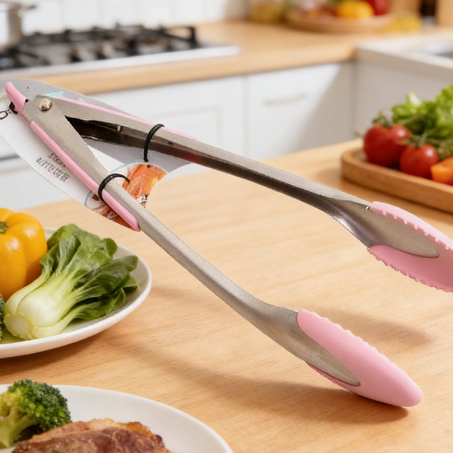 Kitchen Tongs - Versatile Cooking Utensil for Grilling & Serving