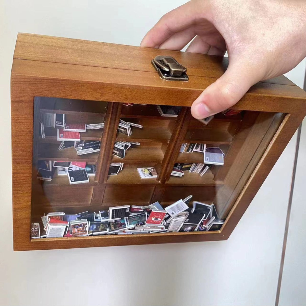 Mini Bookshelf for Anxiety Relief - 200 Book Display with Retro Color