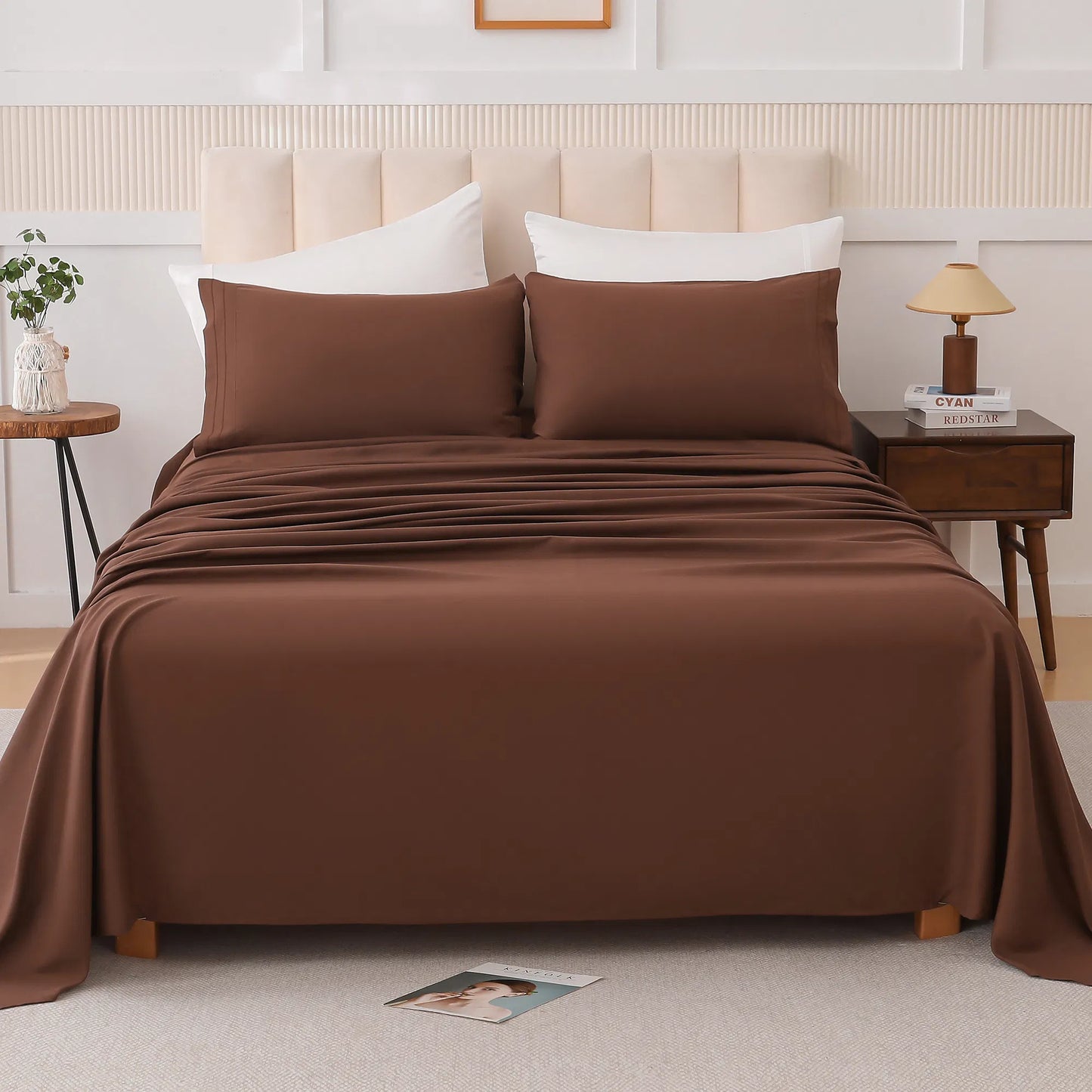 Four-Piece Bedding Set - Cloud-Like Comfort, Wine Red