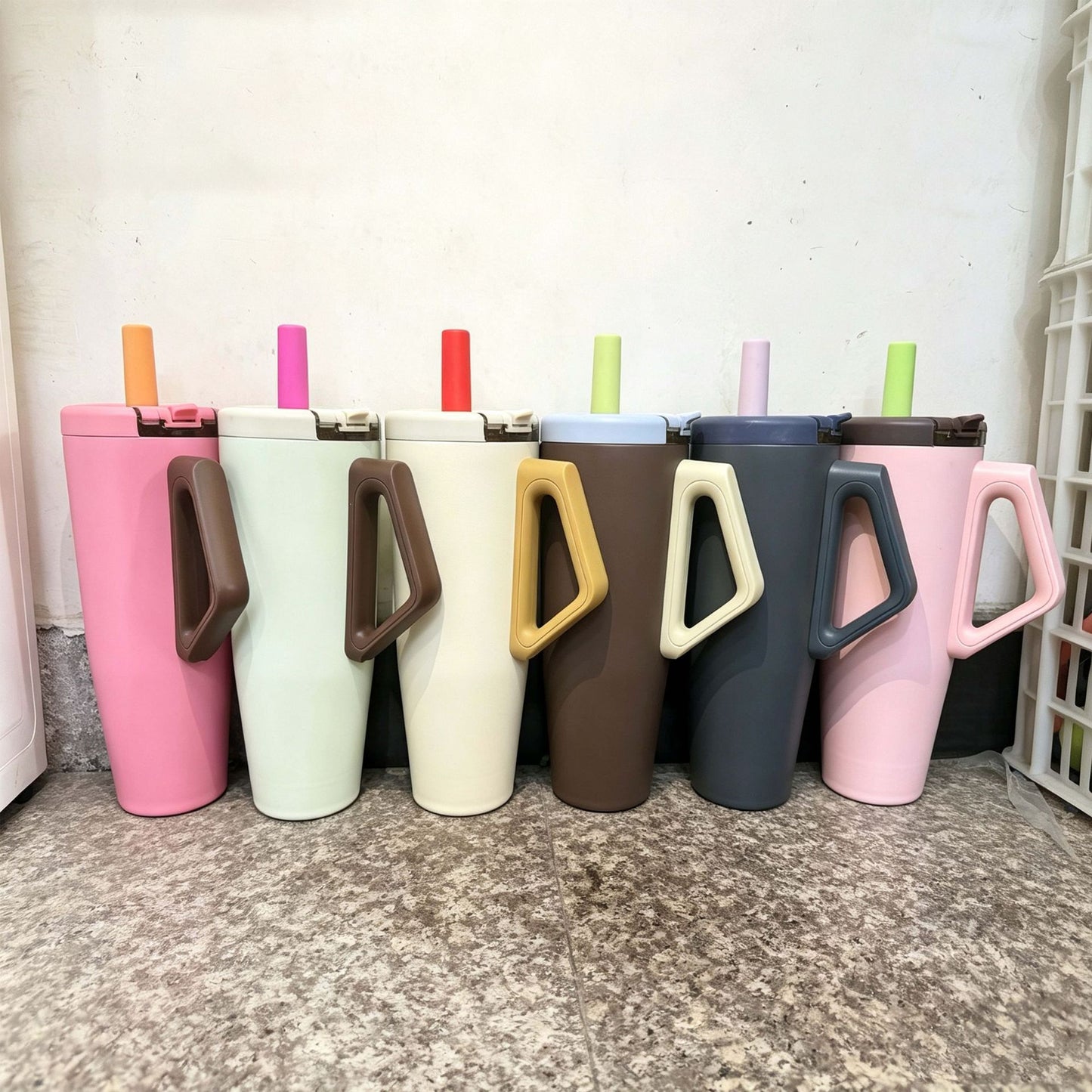 Insulated Stainless Steel Cup with Handle and Straw - 1100ml Multiple Colors