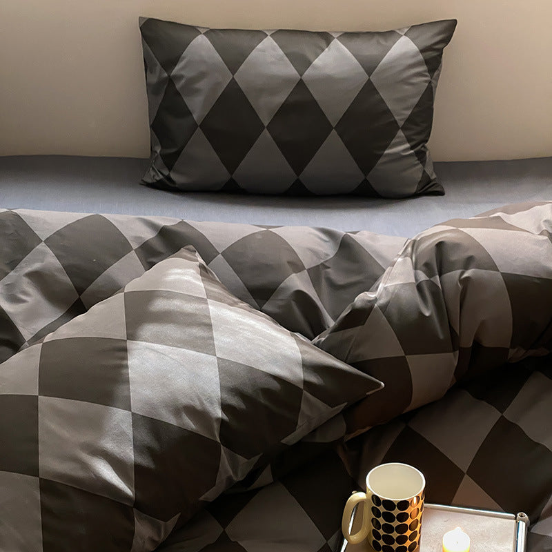 Four-Piece Quilt Cover Set Bed Sheets Bedding - Multiple Styles & Sizes