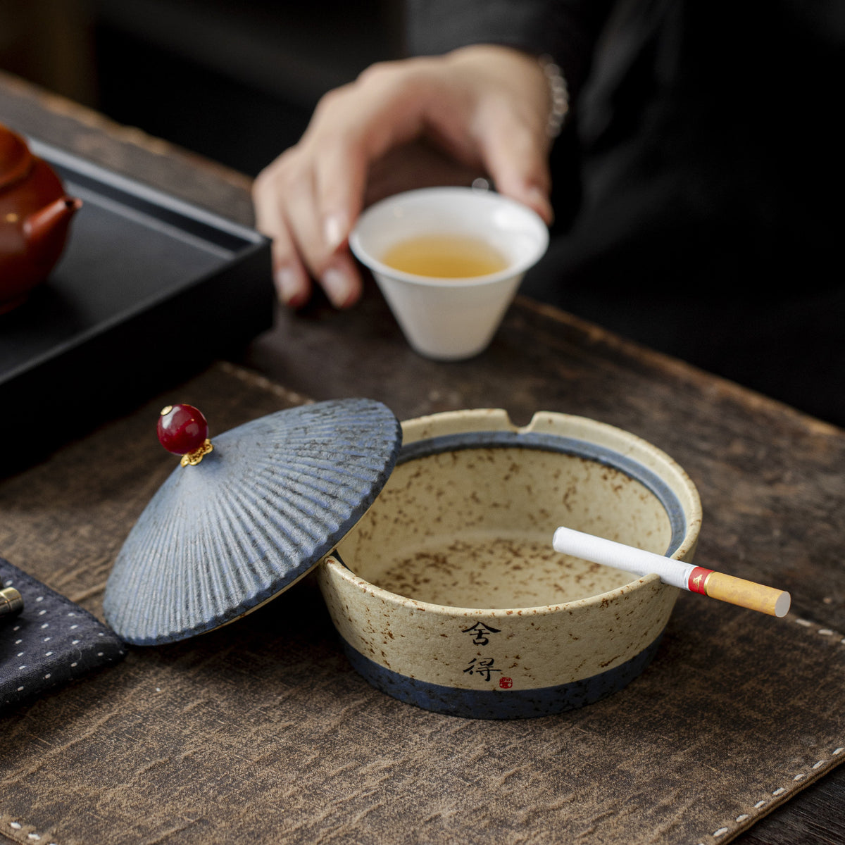 Ceramic Ashtray Set for Home & Office with Artistic Flair - Multiple Styles