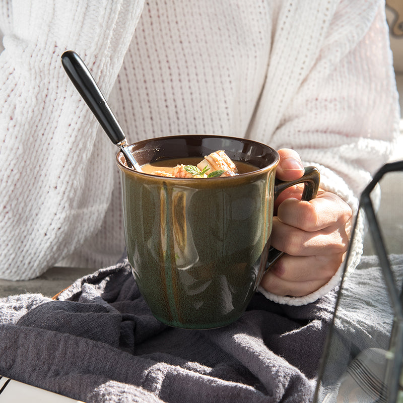 Large Capacity Ceramic Cup with Lid and Spoon - Retro Kitchen Accessory