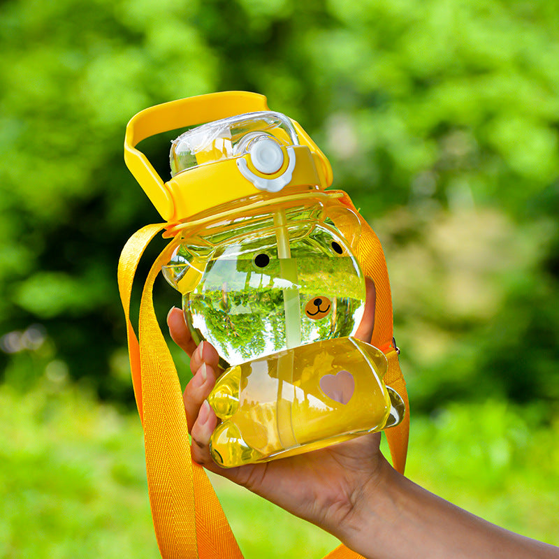 Children's Large-Capacity Bear-Shaped Plastic Straw Cup - Leak-Proof Drinkware