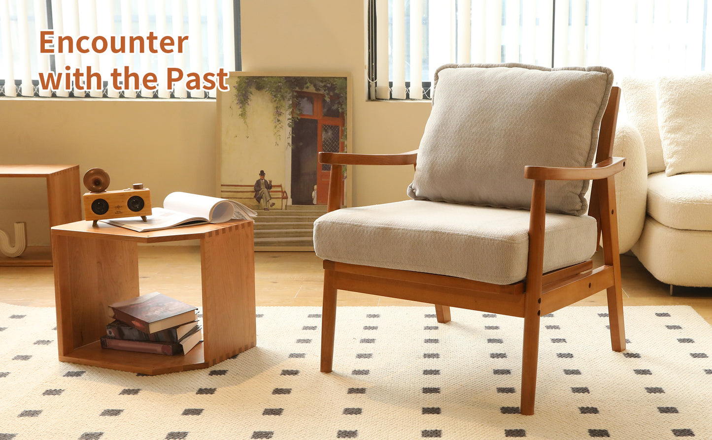 Cozy Grey Accent Chair with Solid Wood Frame - Comfy Armchair