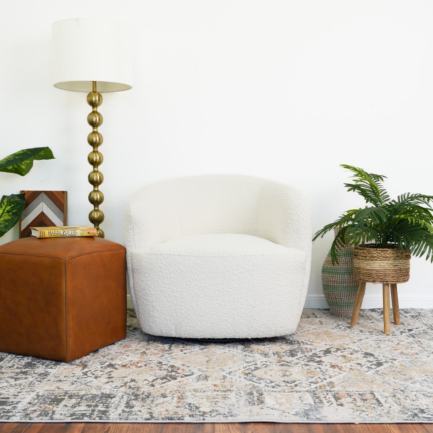 Hot Sell Mina White Boucle Swivel Chair