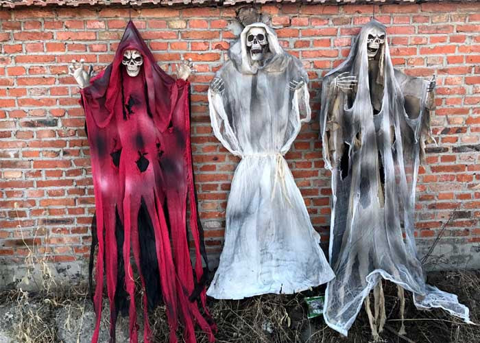 Halloween Skeleton Hanging Decoration for Haunted House & Party Decor