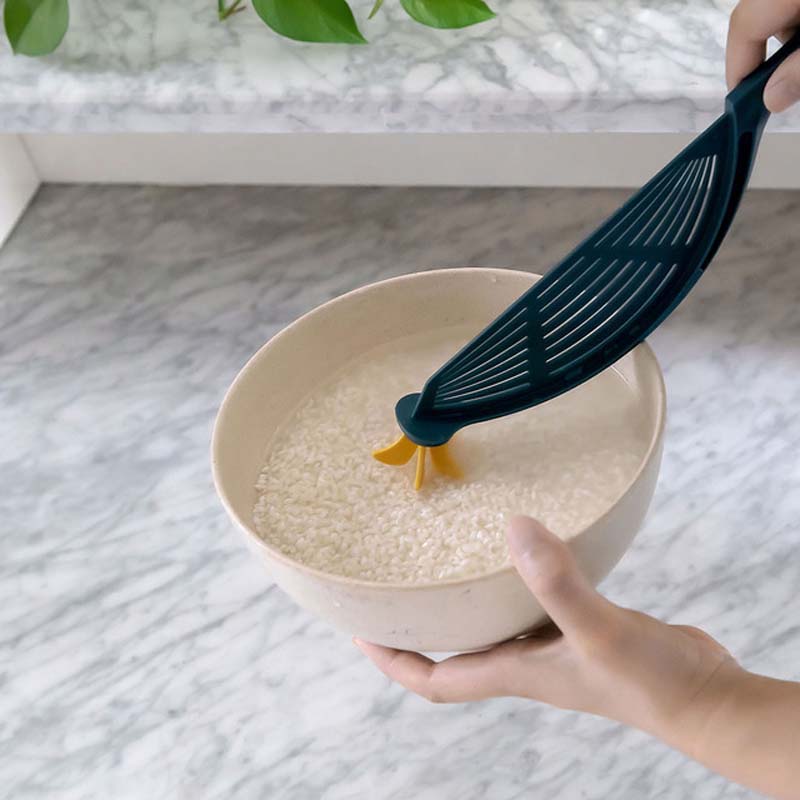 Multifunctional Kitchen Colander with Hanging Design for Fruits Rice & Noodles