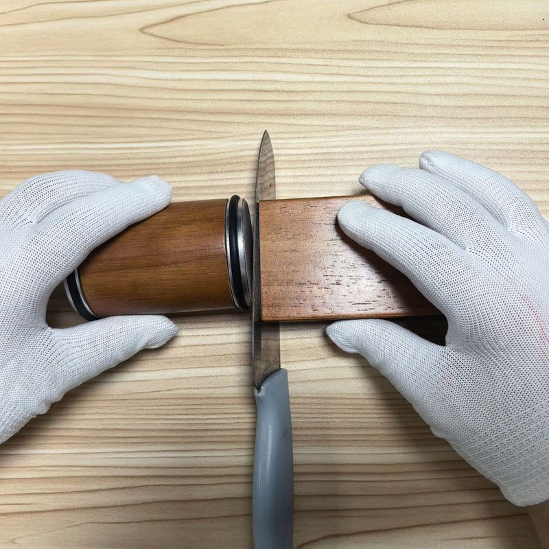 Diamond Coated Kitchen Knife Sharpener - Quick & Easy Home Tool
