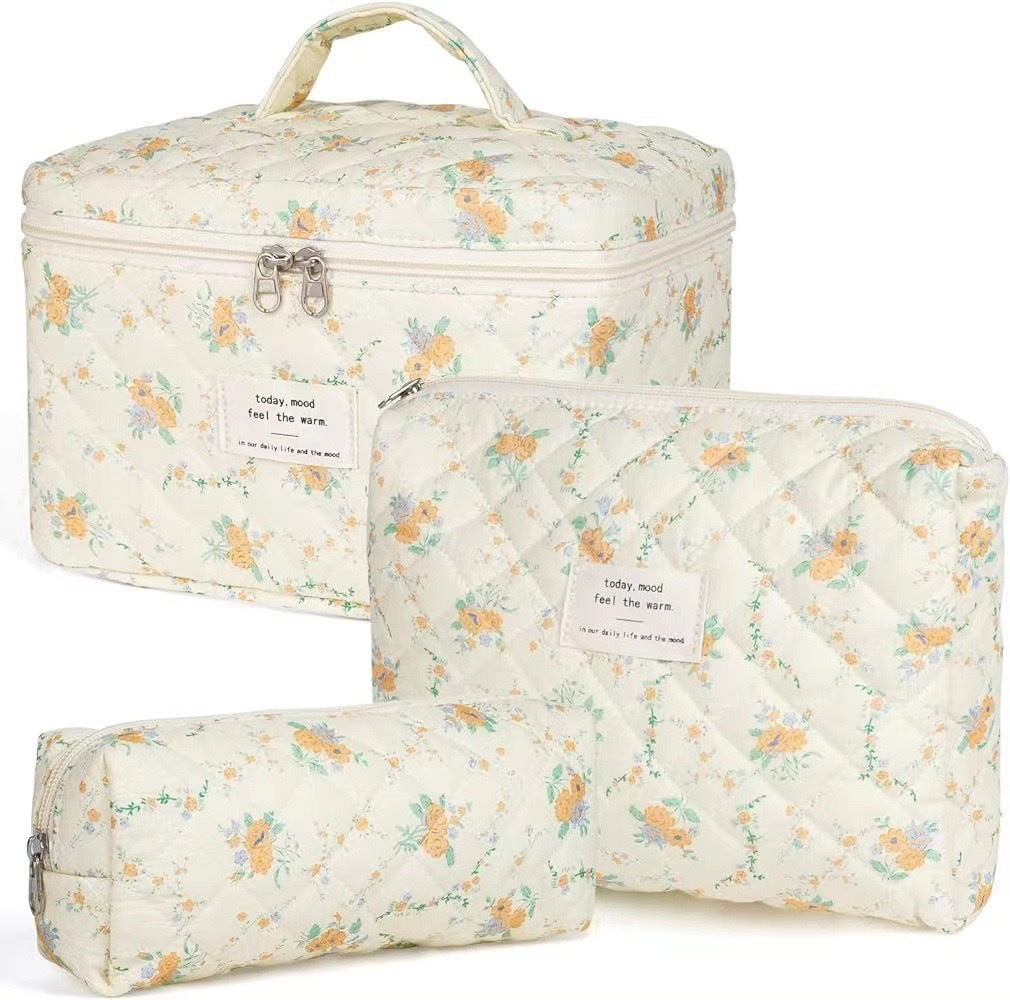 Large Capacity Portable Cosmetic Bag with Floral Design - Travel Makeup Organizer