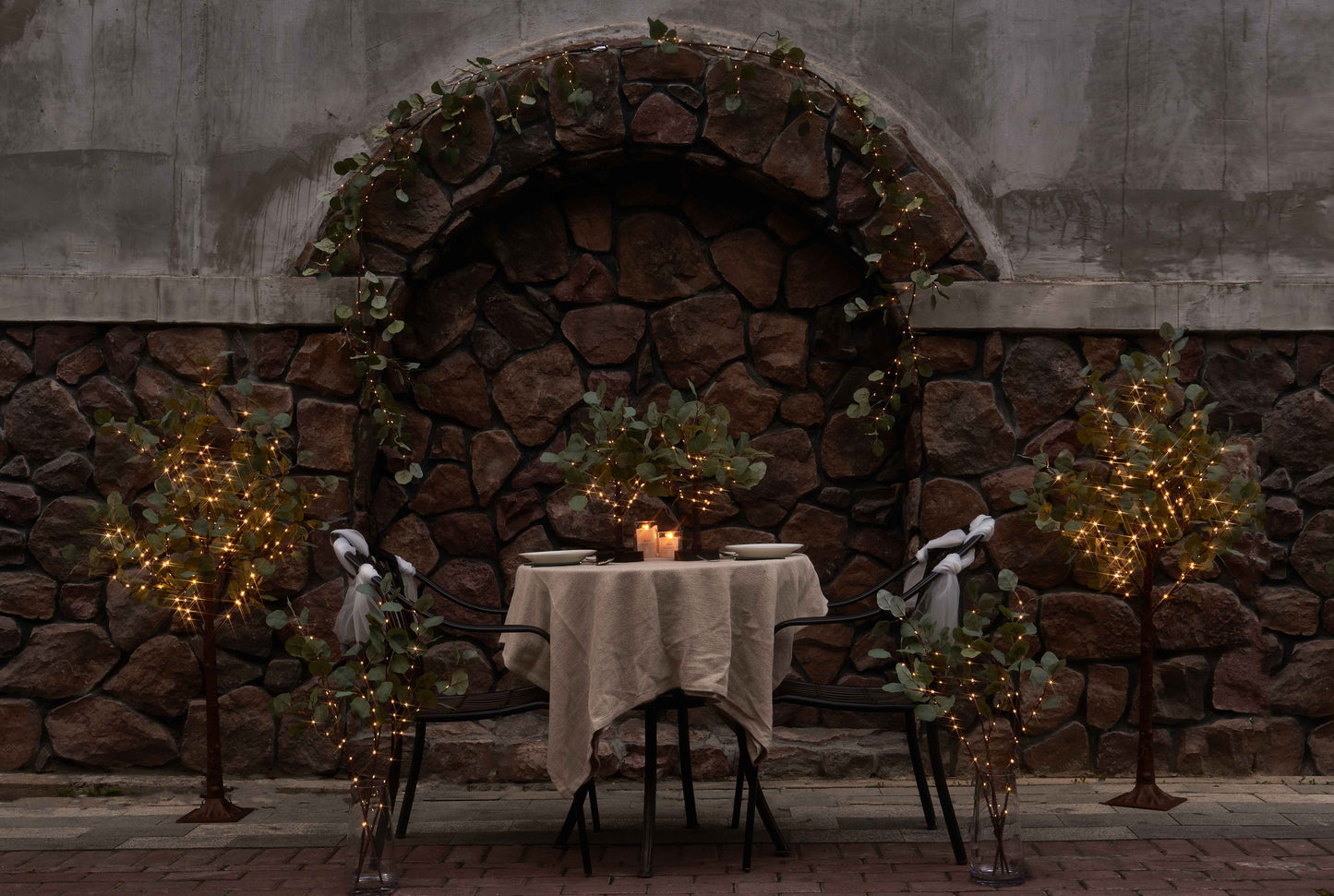 Eucalyptus Leaf Wreath with LED Lights - 72-Inch Decorative Light