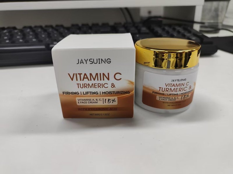 Vitamin C and Turmeric Face Moisturizer Cream 60g