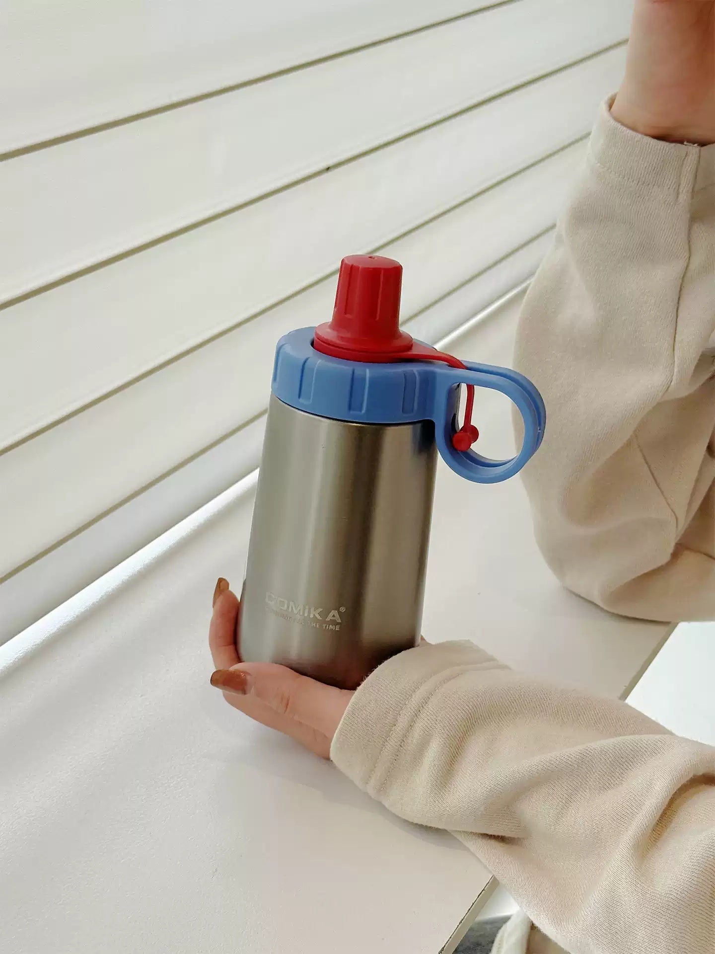 Portable Thermos Cup with Handle - Retro Style, 350ml, Insulated Drinkware