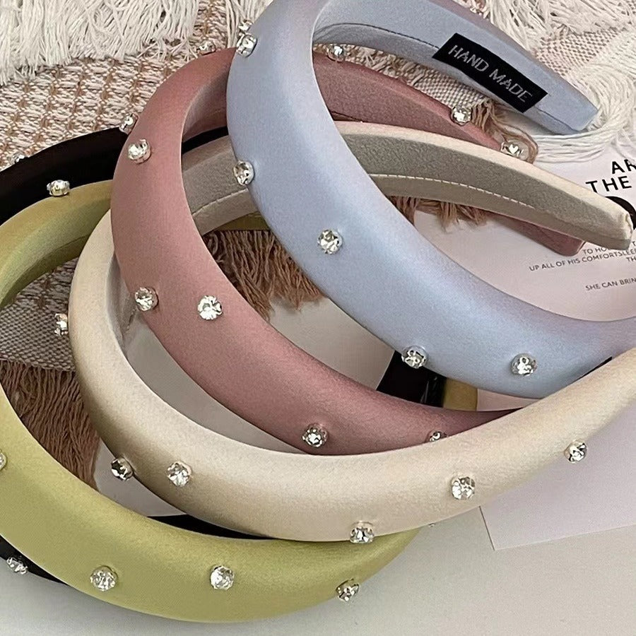 Women's Elegant Pearl Headband with Sponge Detail