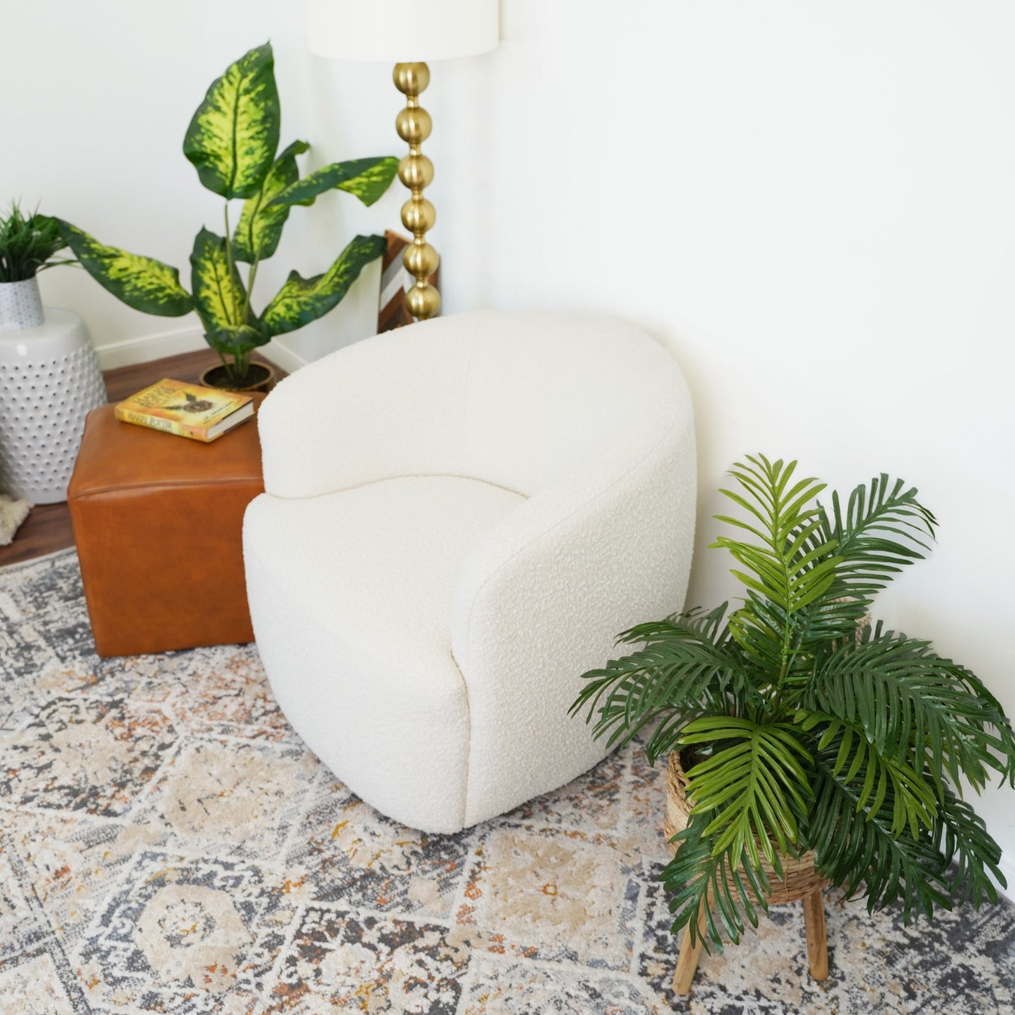 Hot Sell Mina White Boucle Swivel Chair