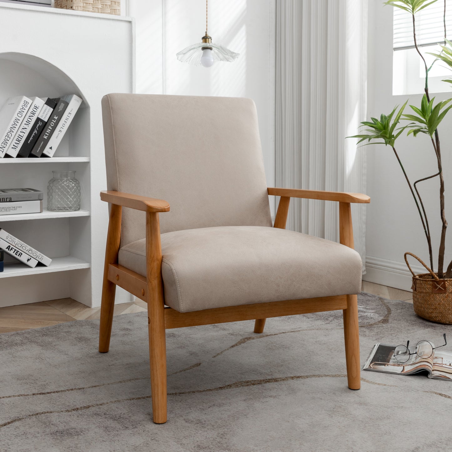 25.38 Wide Classic Mid-Century Modern Arm Chair, Light