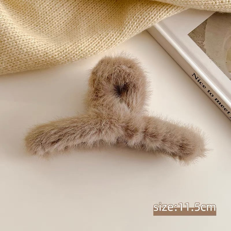 Large Plush Hair Clip with Elegant Design for Hair Accessories