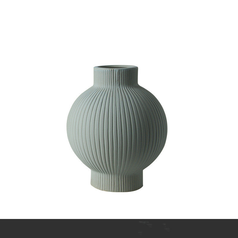 Handmade Ceramic Vase for Living Room Decor - Blue & White Artful Flower Arrangement
