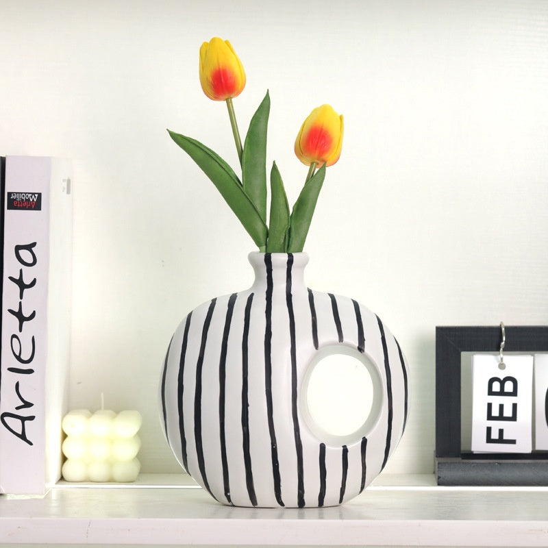 Minimalist Black-and-White Ceramic Vase - Modern Art Home Decor Set