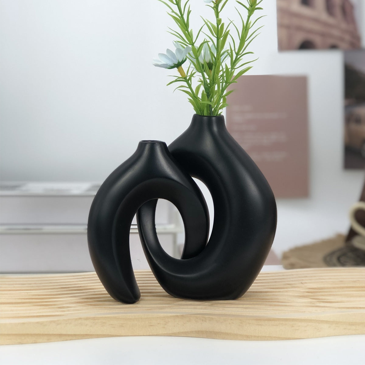 Small Resin Decoration Ornaments Set - Modern Style, Gold White Black