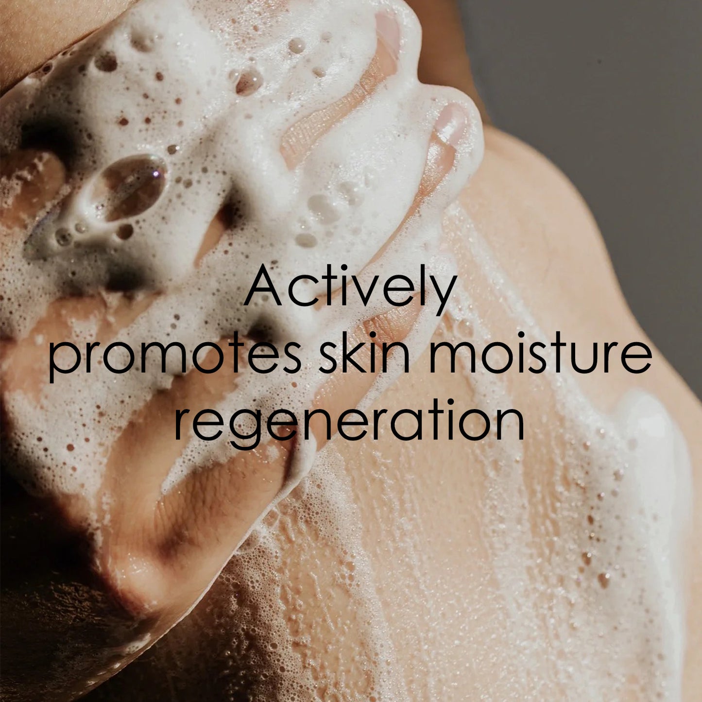 Hydrating Body Wash with Aloe Vera & Vitamin E - 8.5 Fl Oz Silk Vehat