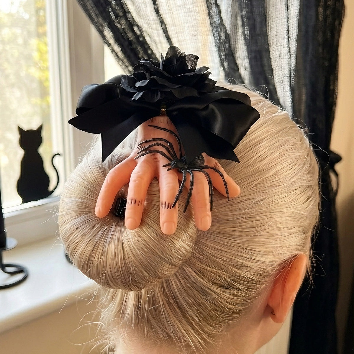 Halloween Severed Hand Hair Clip - Barrettes