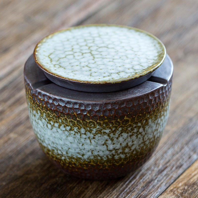 Ceramic Wind and Fly Ash Jar with Lid for Household Storage