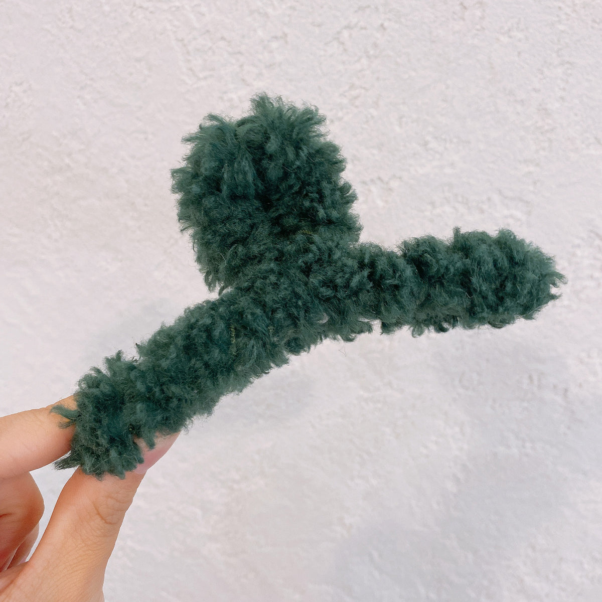 Large Plush Hair Clip with Elegant Design for Hair Accessories