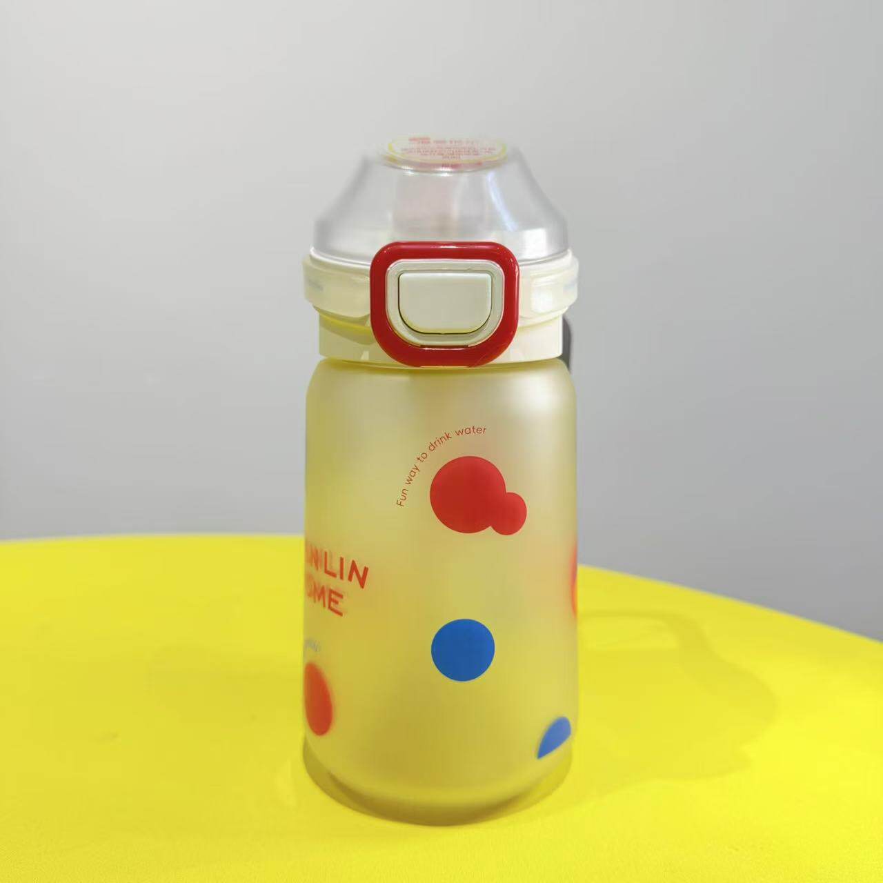 Leak-Proof Portable Plastic Water Cup with Straw - Multiple Colors & 600ml Capacity