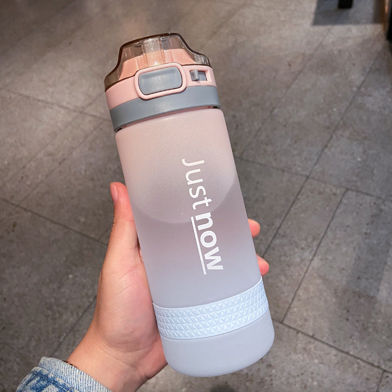 Large Capacity Frosted Plastic Water Cup with Gradient Color - 600ml