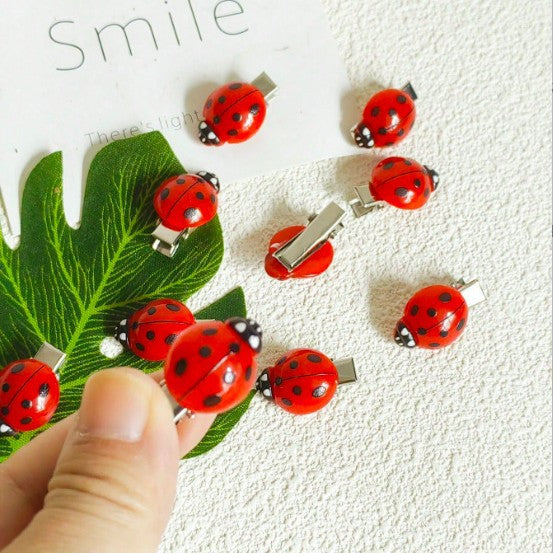 Creative Quirky Korean-Style Faux Ladybug Hair Clip Set for Women