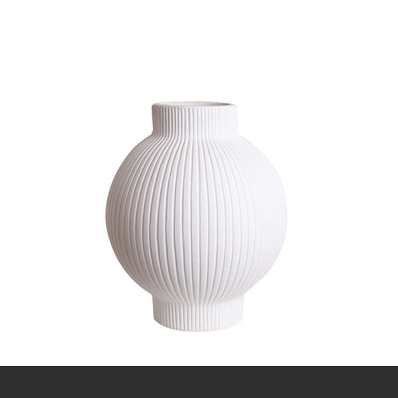 Handmade Ceramic Vase for Living Room Decor - Blue & White Artful Flower Arrangement