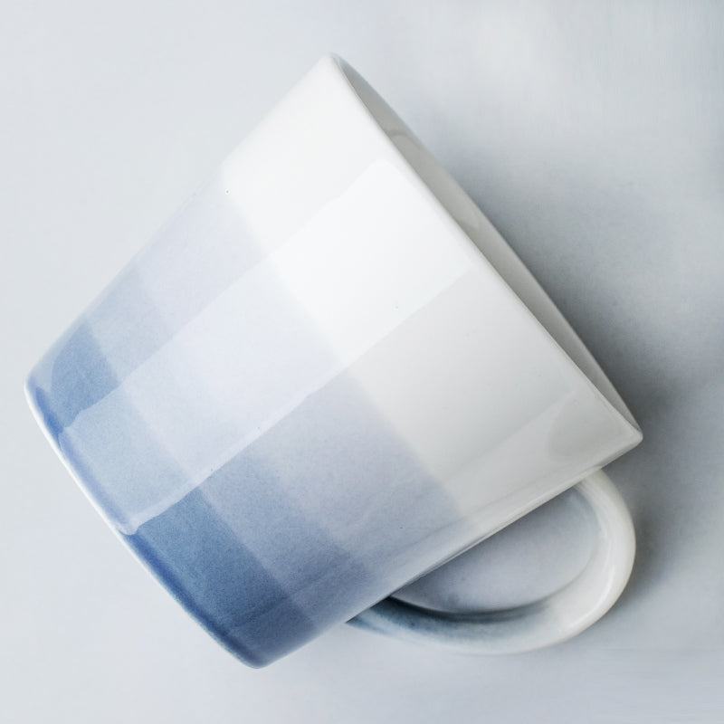 Large Diameter Gradient Color Ceramic Mug with Optional Spoon - Stylish Home Drinkware