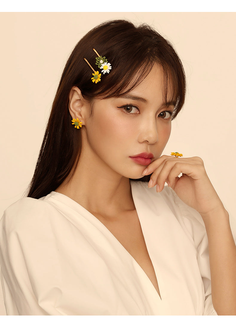 Chrysanthemum Flower Hair Barrettes - Side Clip