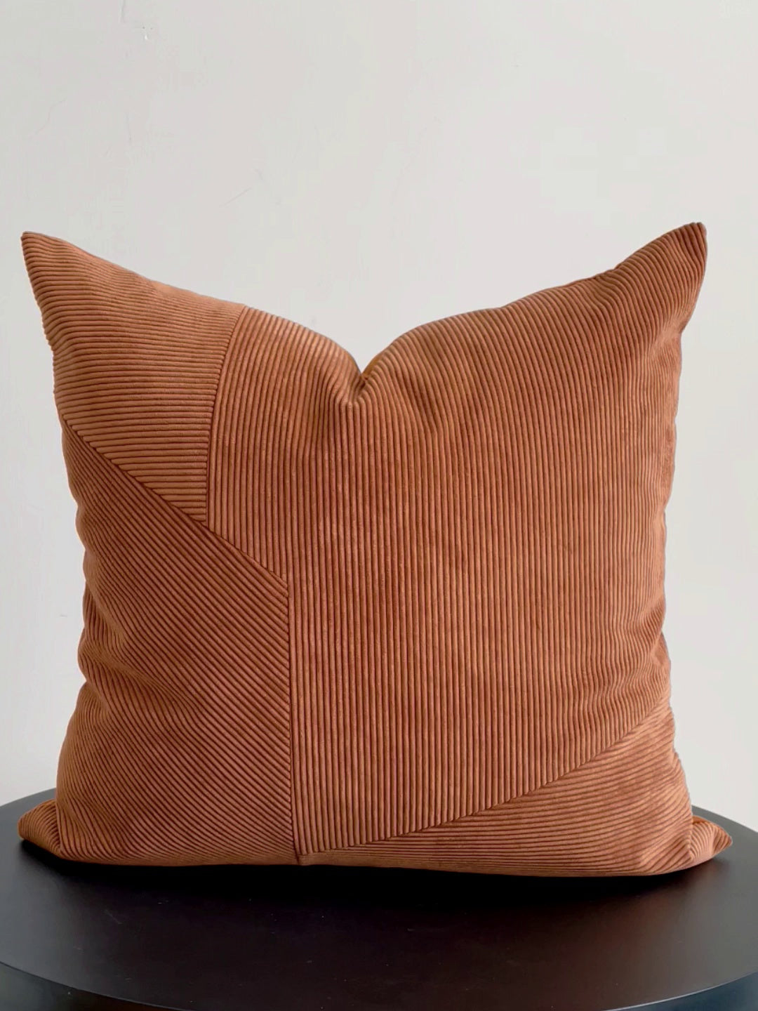 Modern Irregular Spliced Pillowcases for Hotel & Home Bedding 50x50cm