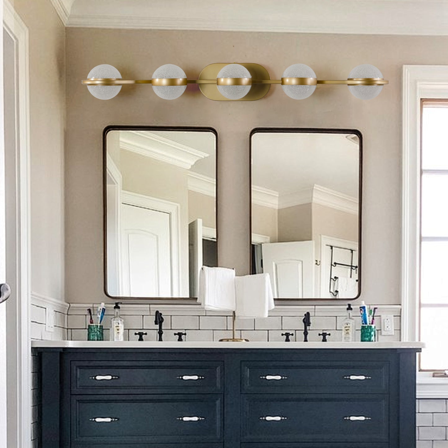 Modern Bathroom Vanity Light Fixture - 5 Bulb Crystal Shades