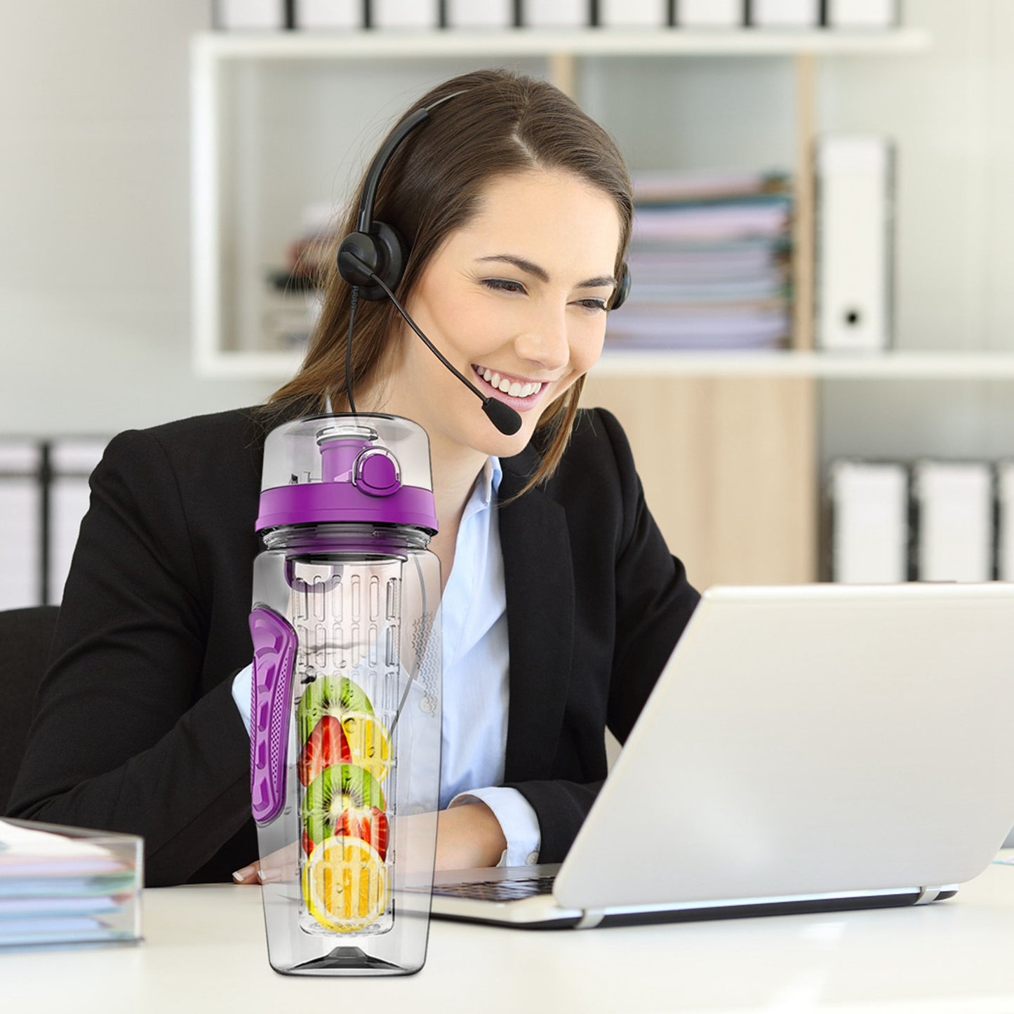 Fruit Infuser Water Bottle - 32oz Portable Juice Shaker