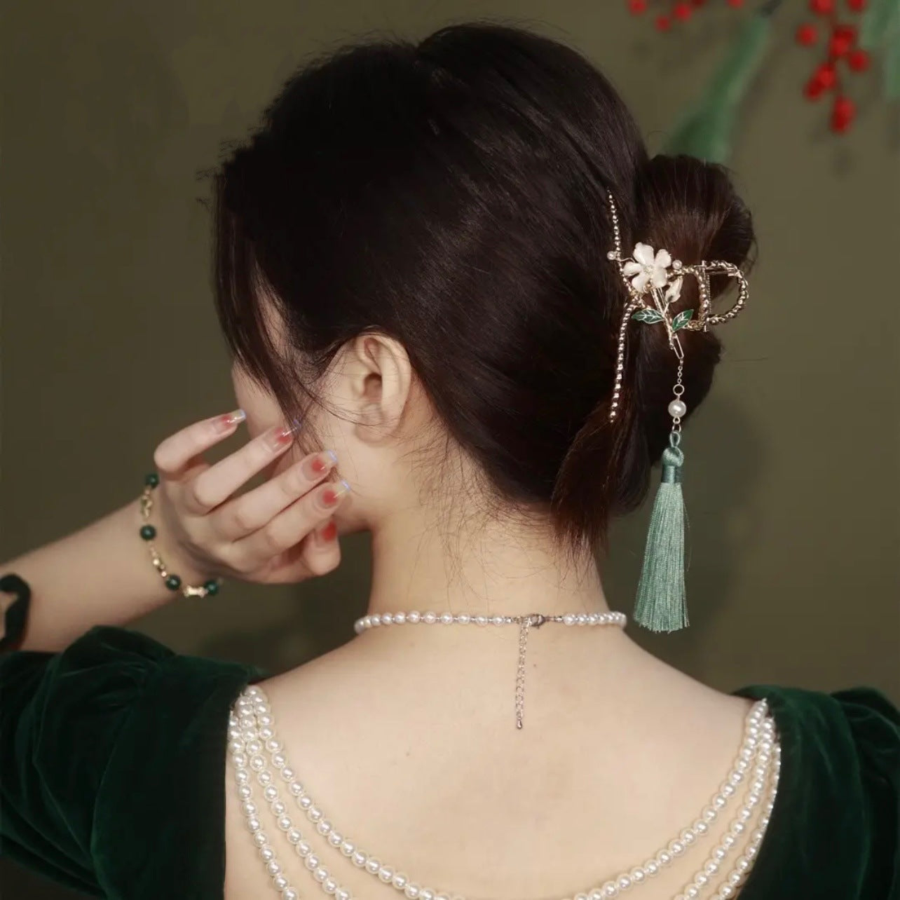 Flower Tassel Hair Clip - Fashion Hair Accessory for Elegant Styles