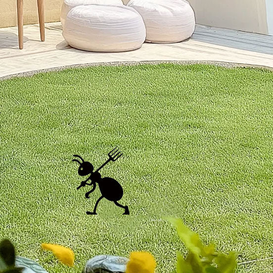 Spooky Iron Ant Garden Decor - Halloween & Christmas Outdoor