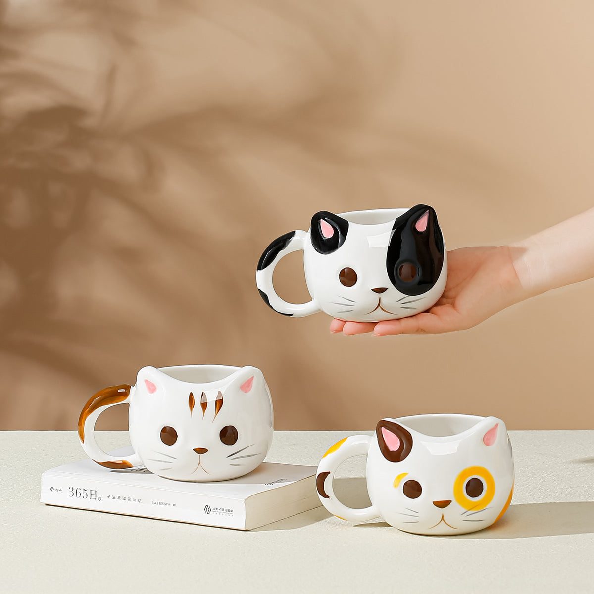 Cute Hand-Painted Ceramic Cat Mug - 430ml Creative Kitchen Drinkware