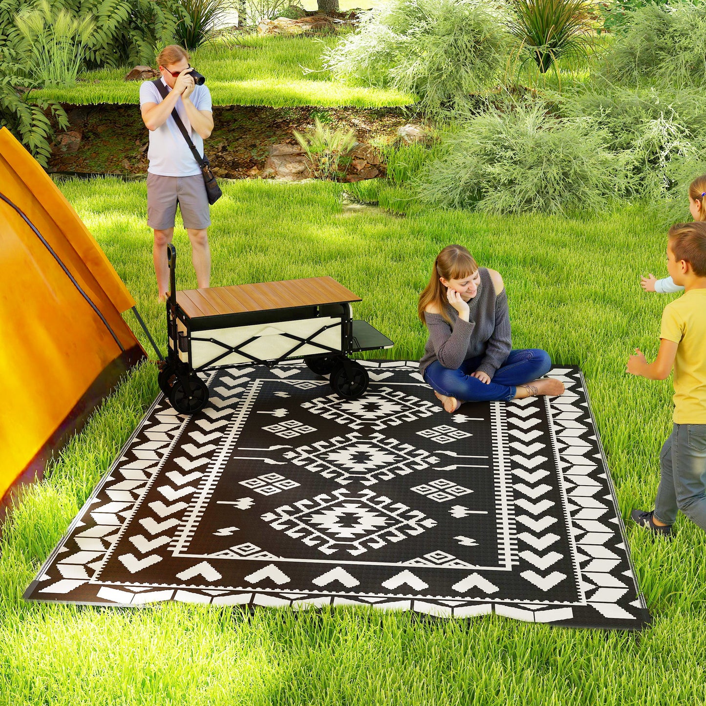 Reversible Waterproof Outdoor Rug - Black & White Rhombus, 8' x 10'