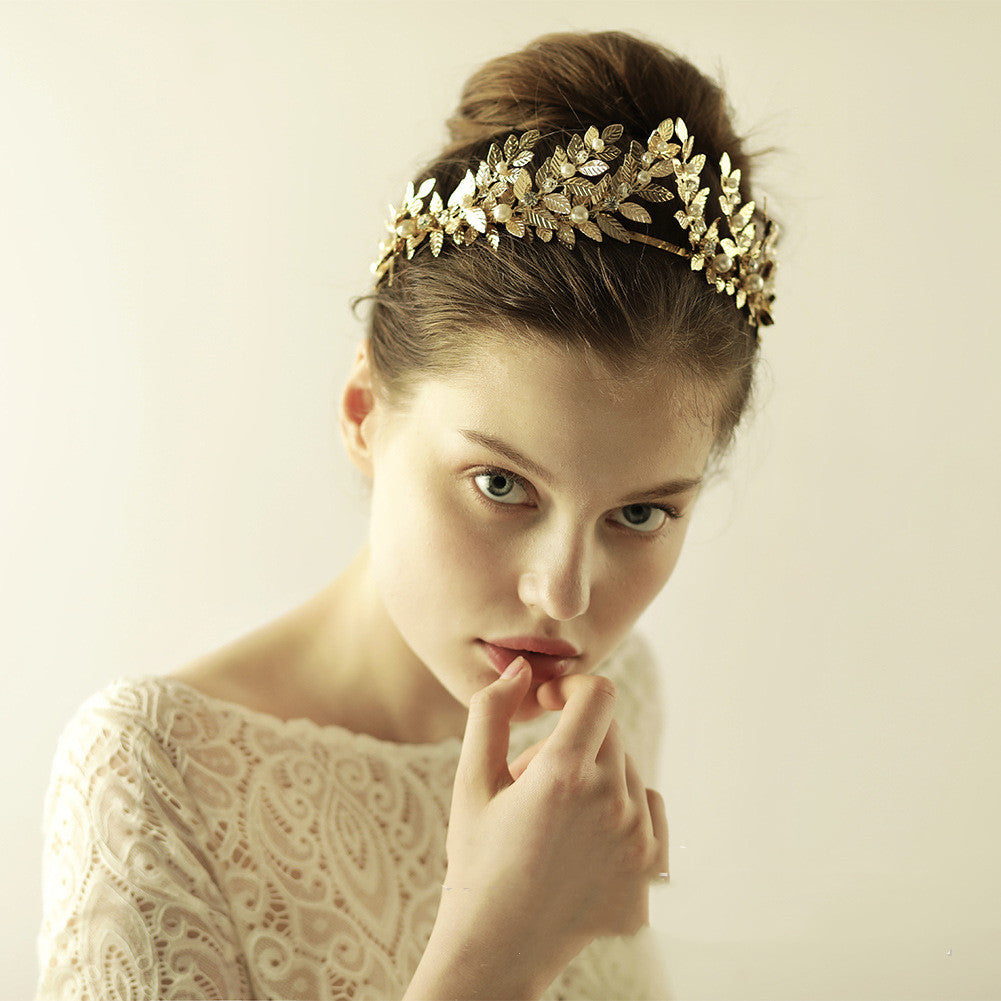 Three-Dimensional Leaf Bridal Headdress