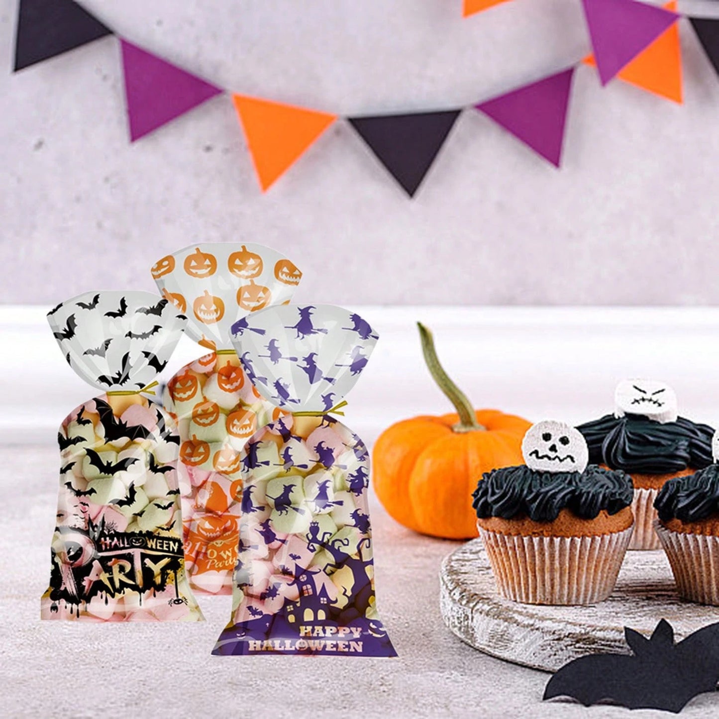 Halloween Gift Wrapping Bags - 200 Pcs Pumpkin & Bat Design