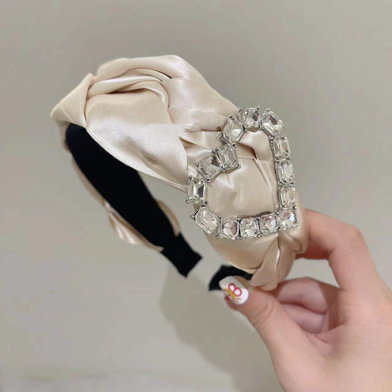 Retro Temperament Diamond Love Headband - Korean Style Hair Accessory