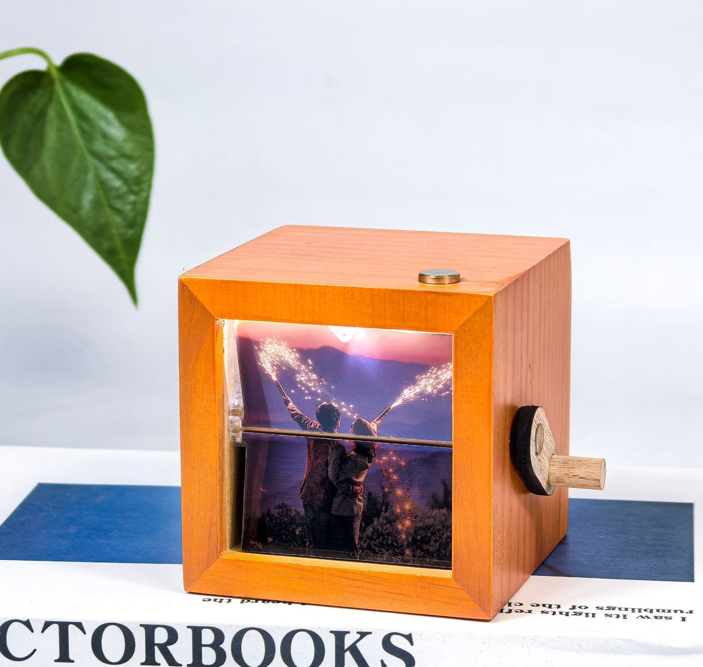 Luminous Hand-Cranking Flip Book Photo Display with Customizable Photos