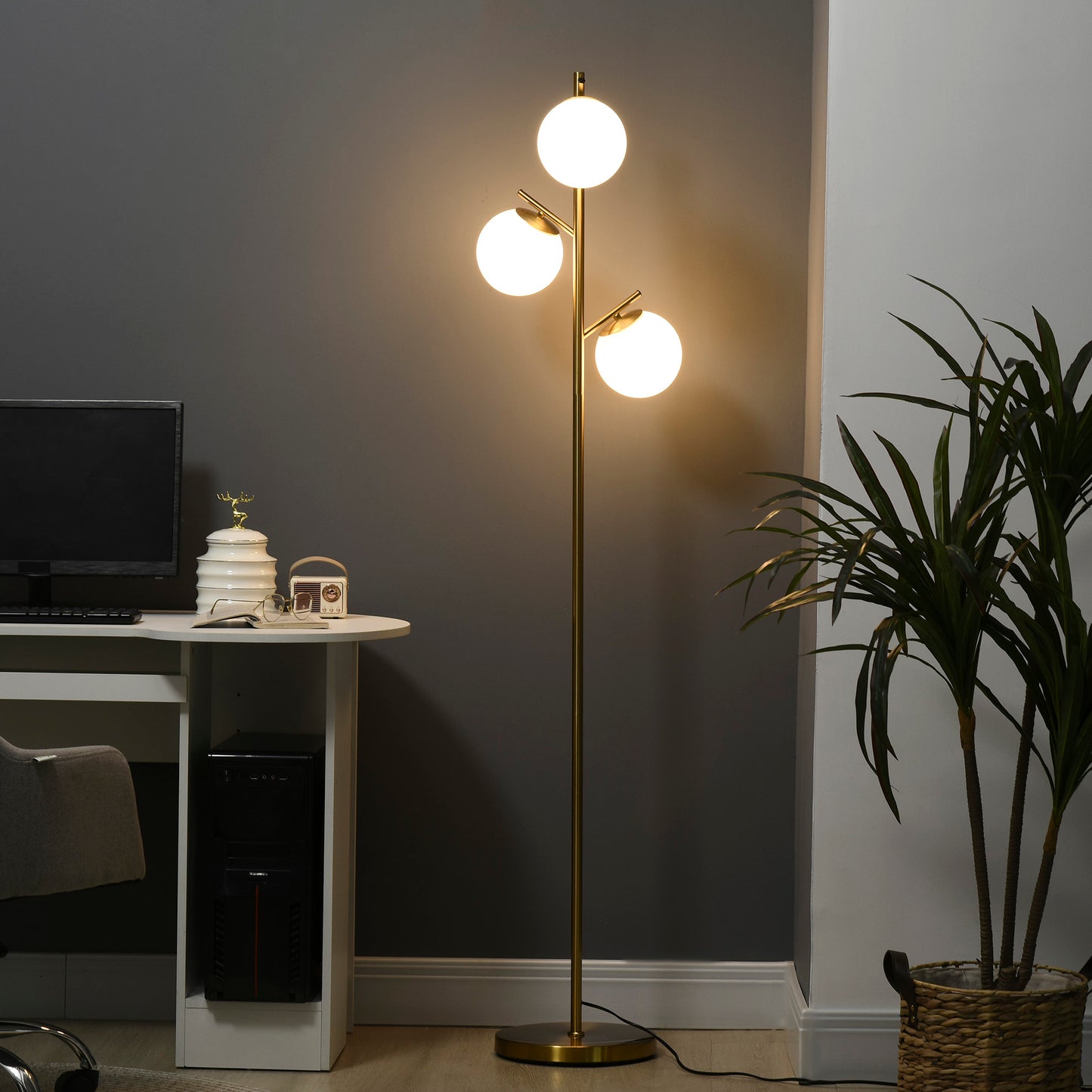 Modern 3-Light Floor Lamp with Globe Shades - Gold Tall Standing Lamp for Living Room