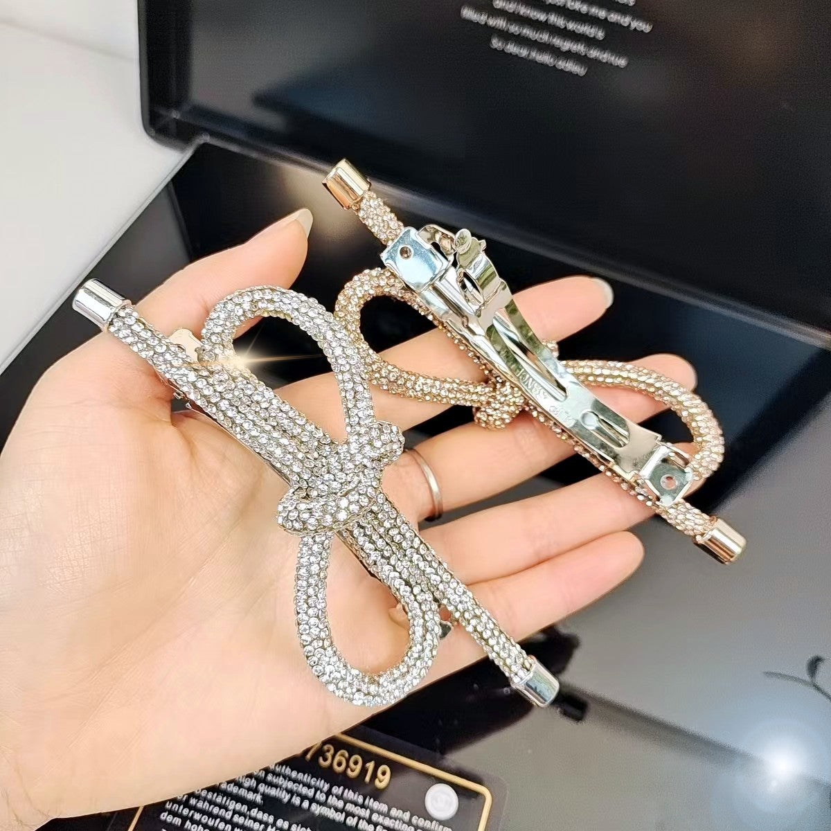 Elegant Rhinestone Bow Hair Clip - Luxury Hair Accessory for Women