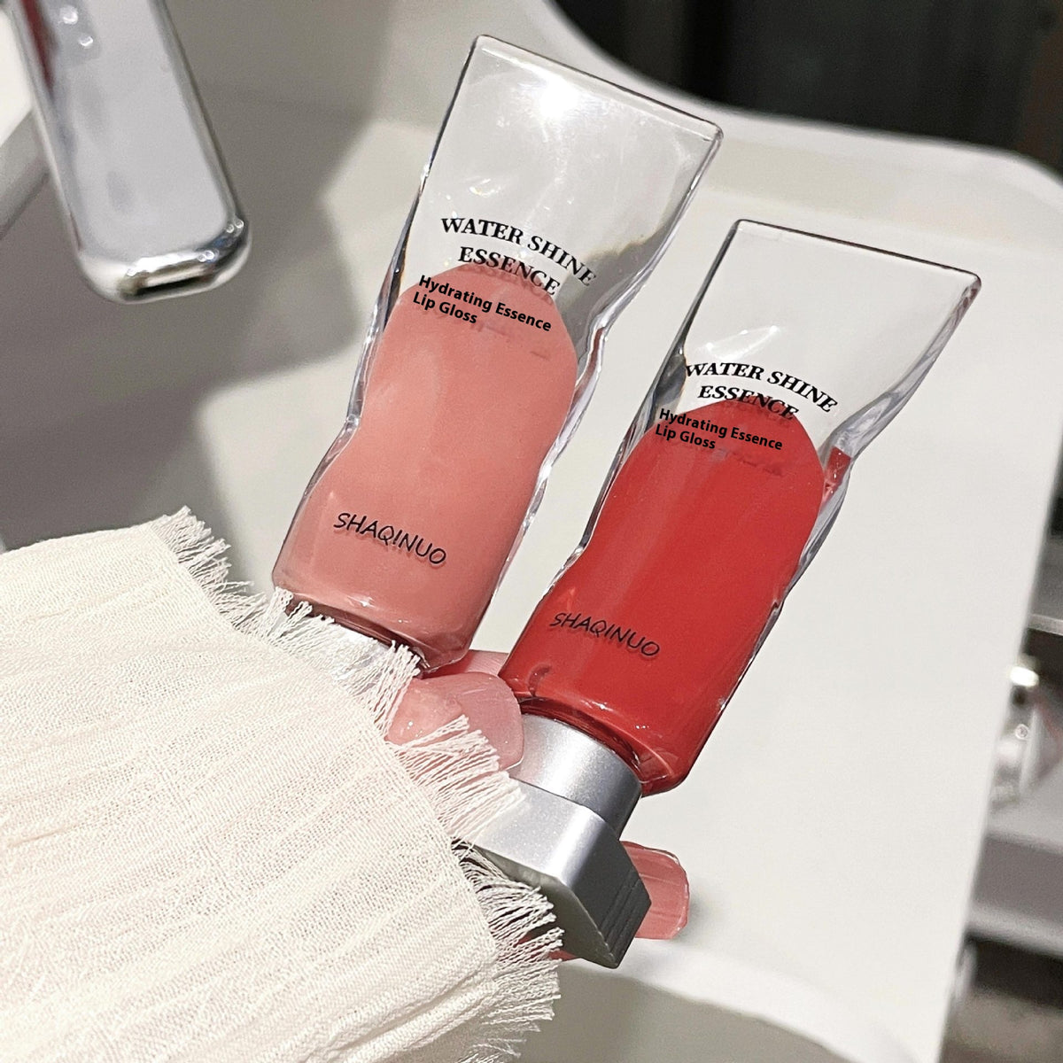 Hyaluronic Acid Lip Gloss for Moisturizing & Plumping - Multiple Colors