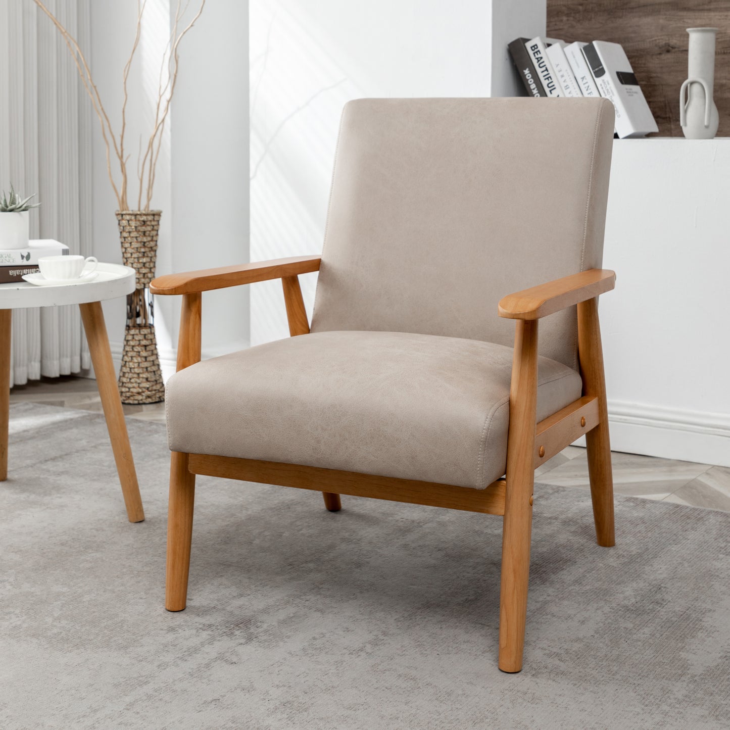 25.38 Wide Classic Mid-Century Modern Arm Chair, Light
