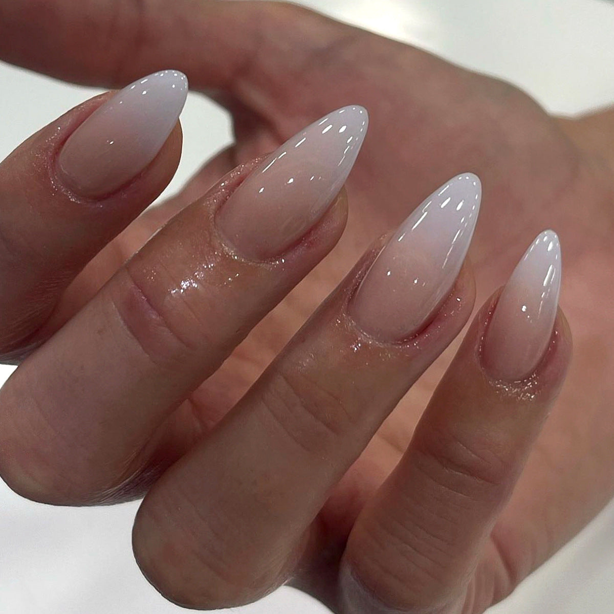 Almond Nail Stickers Set with Gradient Design and Jelly Glue - 24 Strips